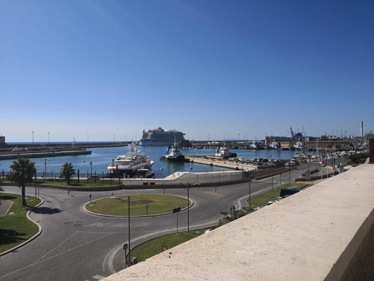 Casa Cavallotti - Modern Apartment Between Train Station And Port Civitavecchia Extérieur photo
